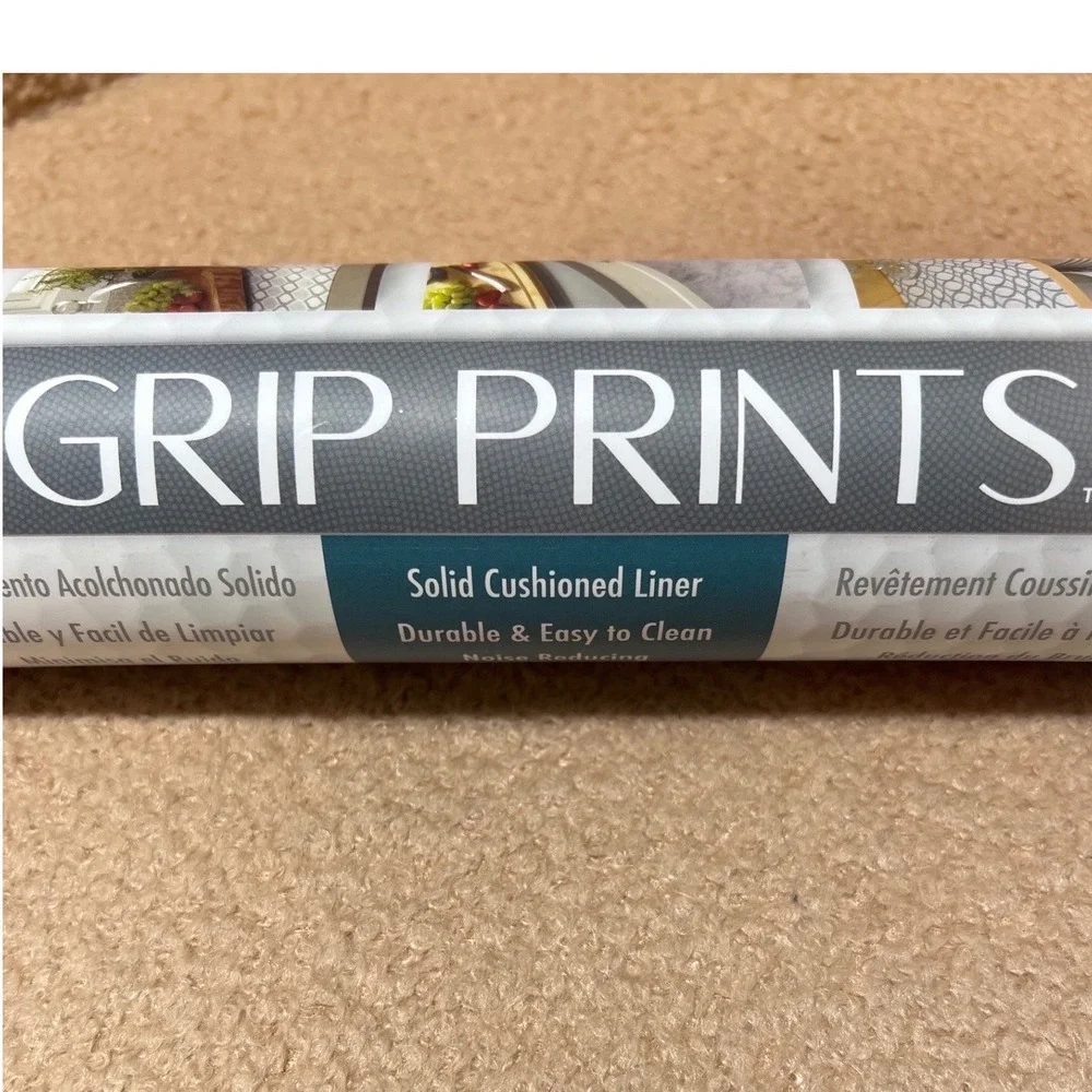 Con-Tact Brand Grip Prints White Cushioned Shelf Liner 18in x 4ft 04F-C7H52-01